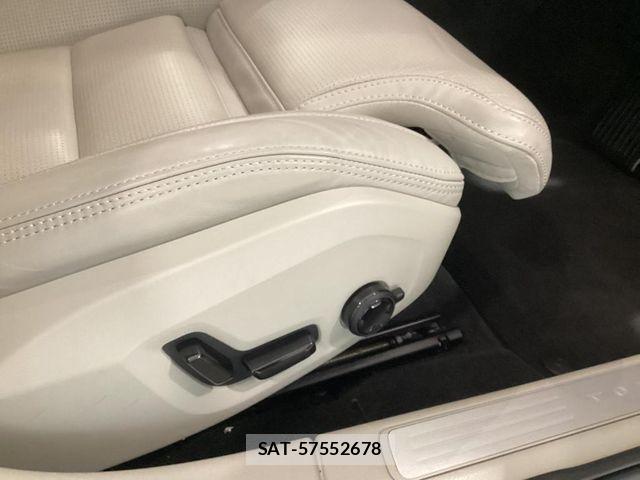 Volvo CROSS COUNTRY 2022-06 8662247-23