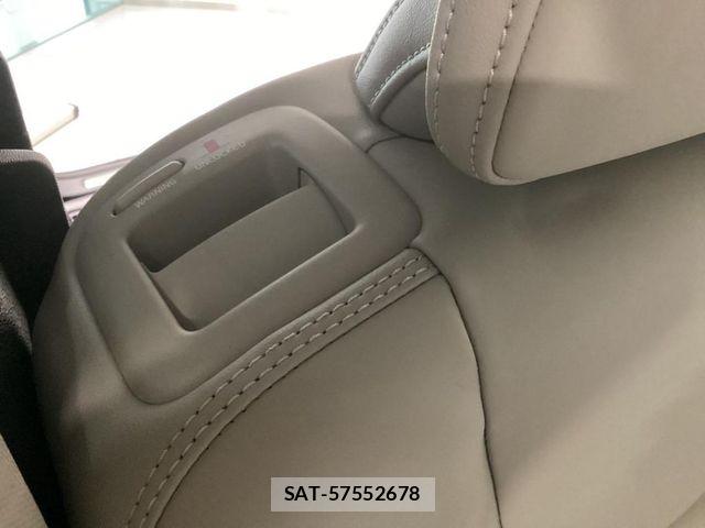 Volvo CROSS COUNTRY 2022-06 8662247-28