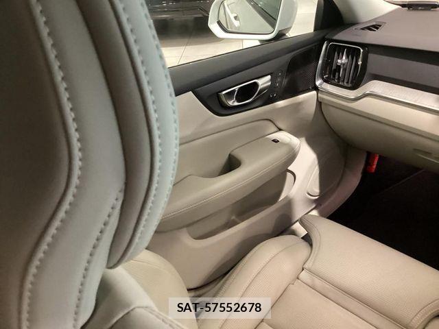 Volvo CROSS COUNTRY 2022-06 8662247-4