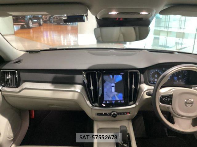 Volvo CROSS COUNTRY 2022-06 8662247-7