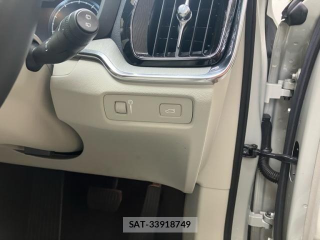 Volvo CROSS COUNTRY 2019-09 8797865-20