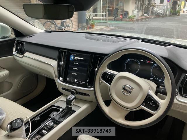 Volvo CROSS COUNTRY 2019-09 8797865-21