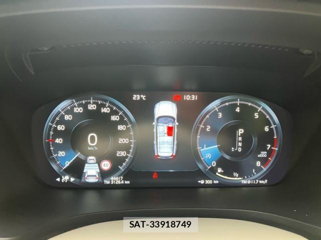 Volvo CROSS COUNTRY 2019-09 8797865-25