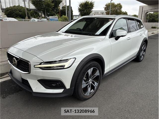 Volvo CROSS COUNTRY 2023-09 8832366-0