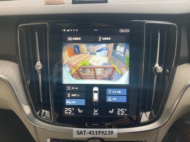 Volvo CROSS COUNTRY 2021-02 8832367-22