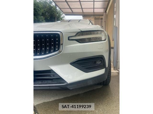 Volvo CROSS COUNTRY 2021-02 8832367-3