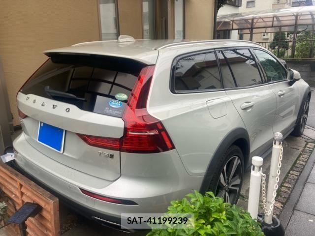 Volvo CROSS COUNTRY 2021-02 8832367-7