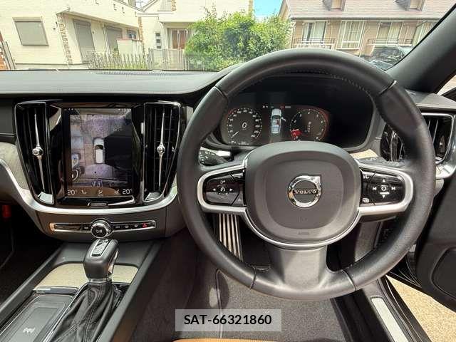Volvo CROSS COUNTRY 2019-05 8832368-3