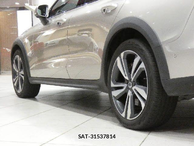 Volvo CROSS COUNTRY 2023-03 8872365-12