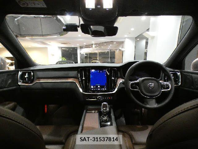 Volvo CROSS COUNTRY 2023-03 8872365-16