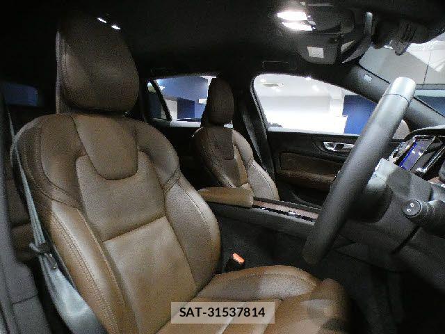 Volvo CROSS COUNTRY 2023-03 8872365-24
