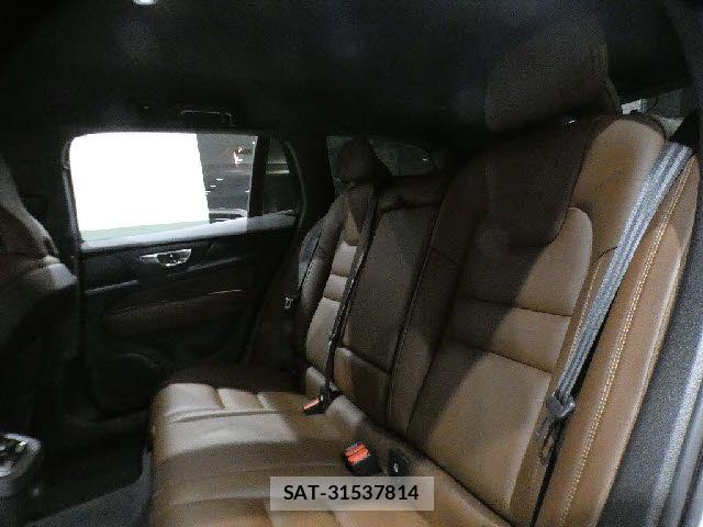 Volvo CROSS COUNTRY 2023-03 8872365-4