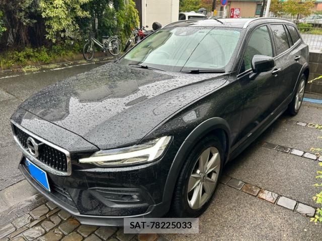 Volvo CROSS COUNTRY 2021-03 8882845-0