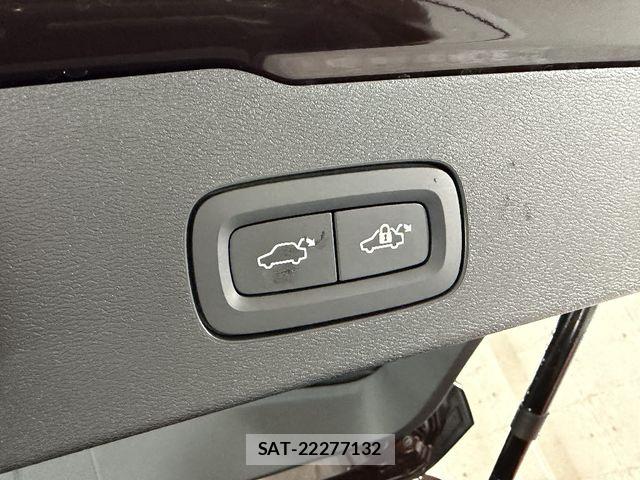 Volvo CROSS COUNTRY 2020-01 8882844-12