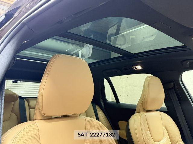Volvo CROSS COUNTRY 2020-01 8882844-15