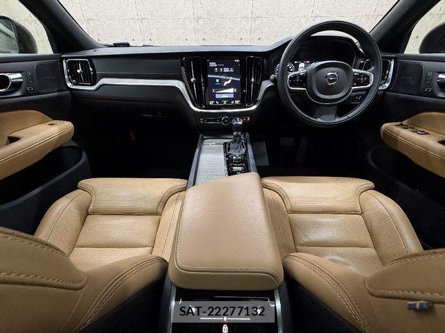 Volvo CROSS COUNTRY 2020-01 8882844-2