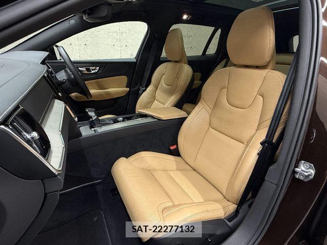 Volvo CROSS COUNTRY 2020-01 8882844-3