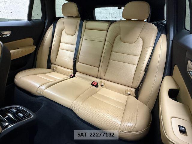 Volvo CROSS COUNTRY 2020-01 8882844-4