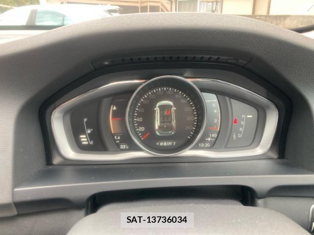 Volvo CROSS COUNTRY 2016-08 8884566-18