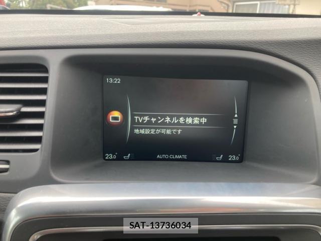 Volvo CROSS COUNTRY 2016-08 8884566-24