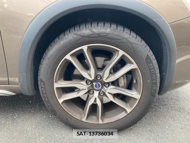 Volvo CROSS COUNTRY 2016-08 8884566-5