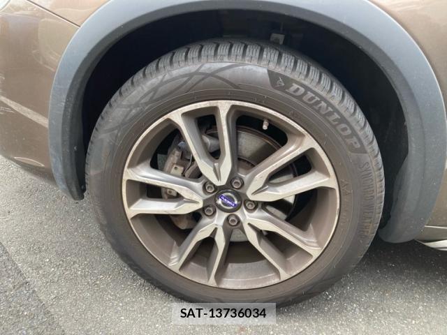 Volvo CROSS COUNTRY 2016-08 8884566-8