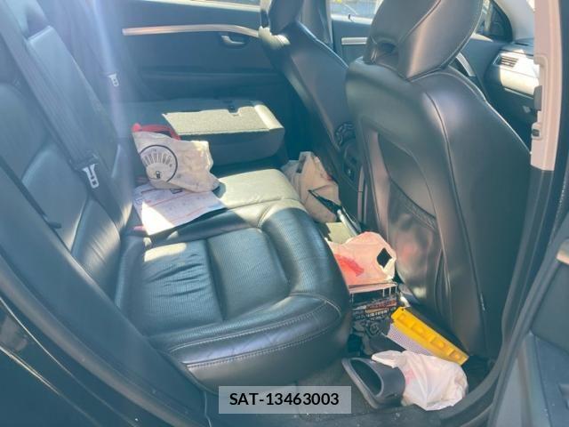 Volvo V70 2010-06 6915051-9