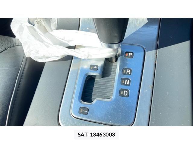 Volvo V70 2010-06 6915051-20