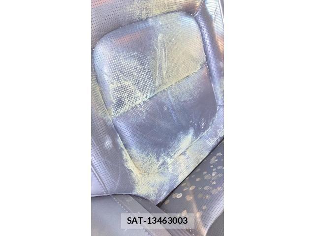 Volvo V70 2010-06 6915051-24