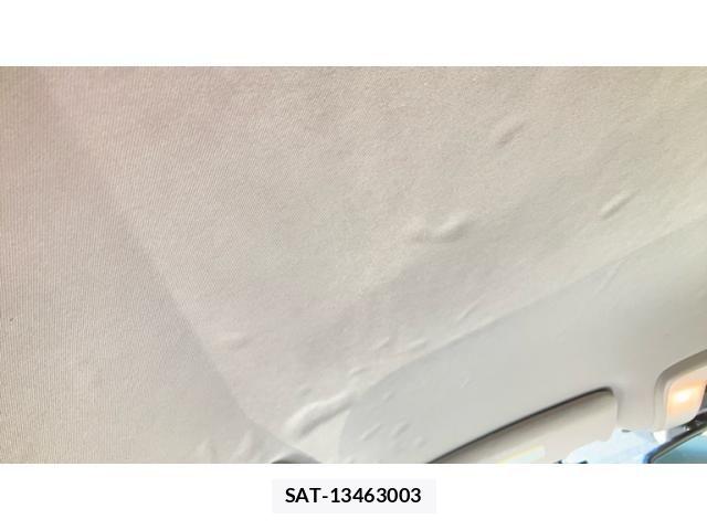 Volvo V70 2010-06 6915051-26