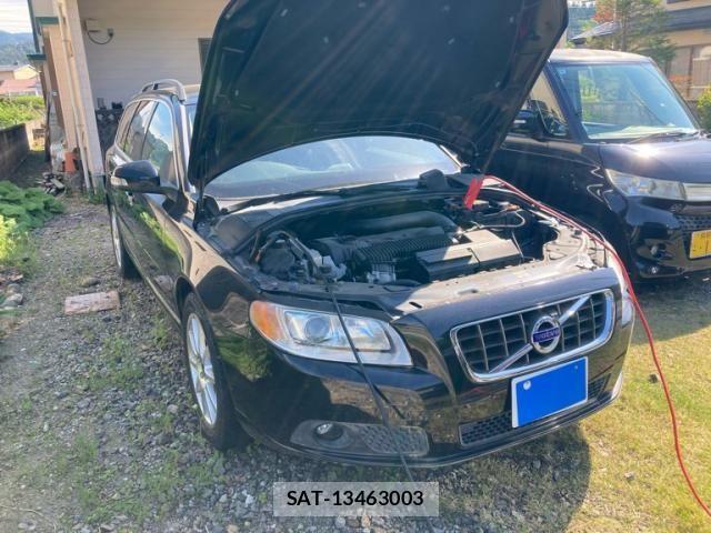 Volvo V70 2010-06 6915051-2