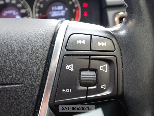 Volvo V70 2013-05 7226775-16