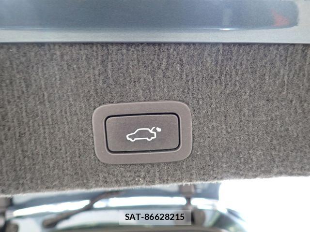 Volvo V70 2013-05 7226775-25