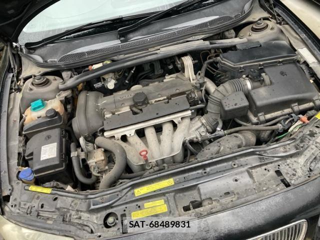 Volvo V70 2005-05 7330989-15