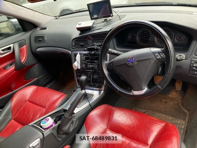 Volvo V70 2005-05 7330989-7