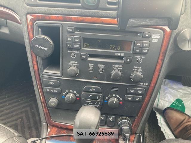 Volvo V70 2007-05 7458684-19