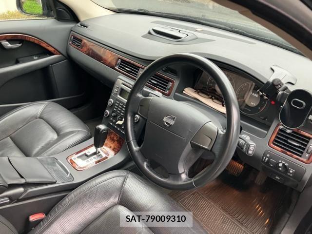 Volvo V70 2008-05 7503551-9