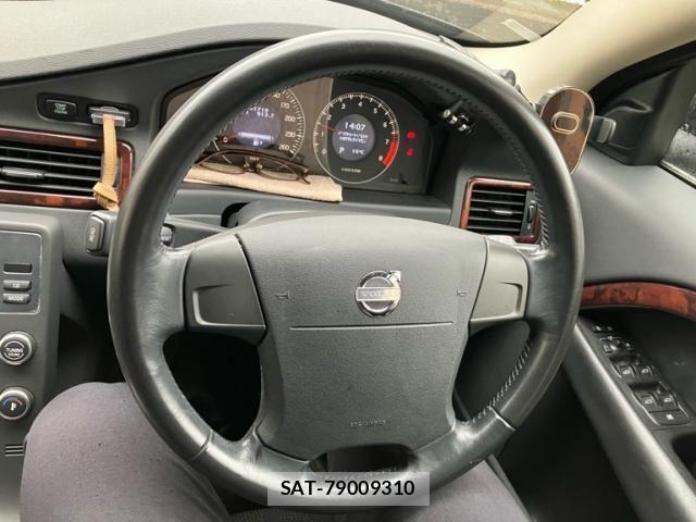 Volvo V70 2008-05 7503551-15