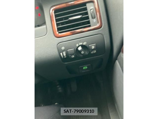 Volvo V70 2008-05 7503551-19