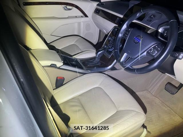 Volvo V70 2014-12 7621152-11