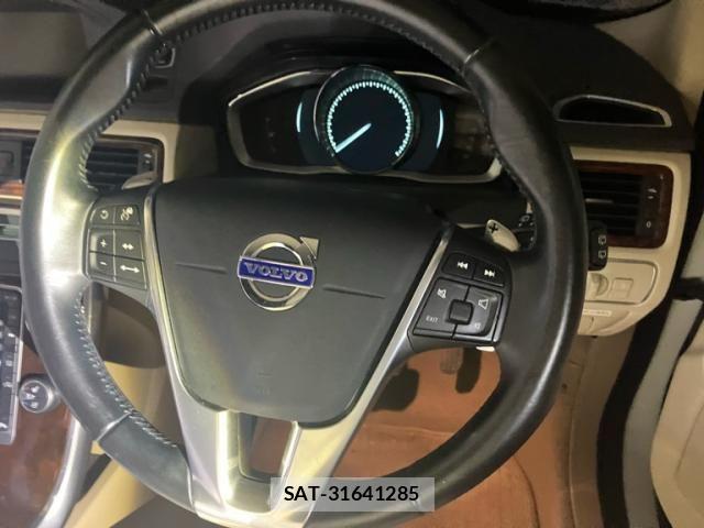 Volvo V70 2014-12 7621152-15