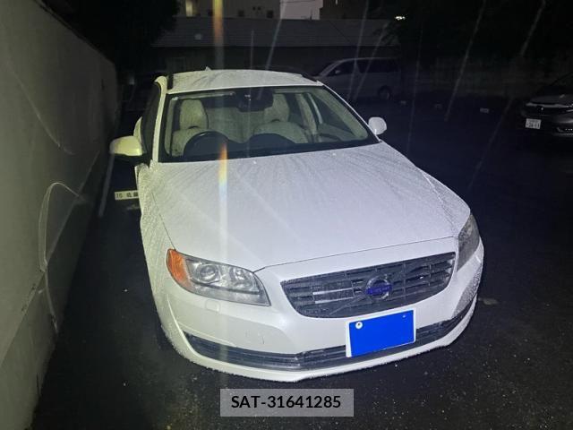Volvo V70 2014-12 7621152-1