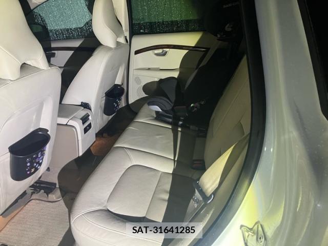 Volvo V70 2014-12 7621152-6