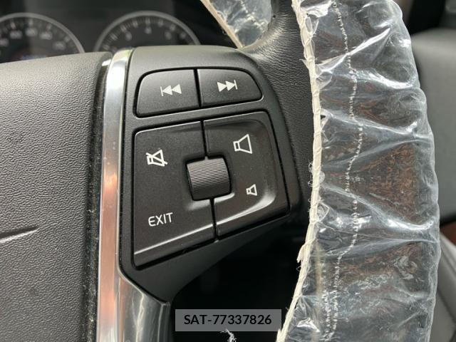 Volvo V70 2012-07 7621153-21