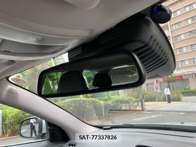 Volvo V70 2012-07 7621153-26