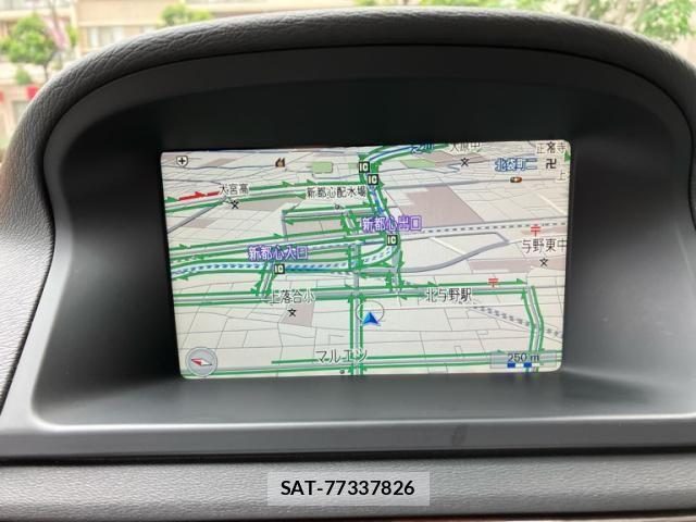 Volvo V70 2012-07 7621153-28