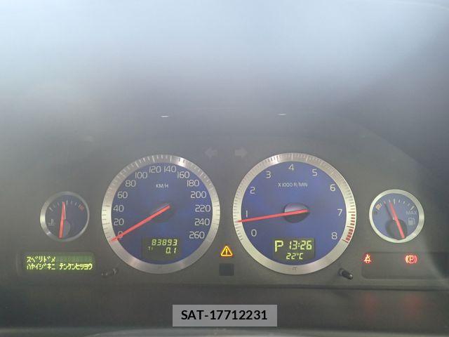 Volvo V70 2003-08 7730448-11