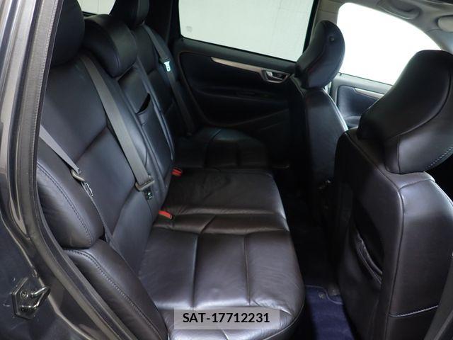 Volvo V70 2003-08 7730448-23