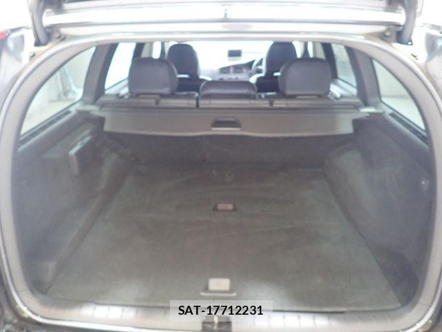 Volvo V70 2003-08 7730448-24