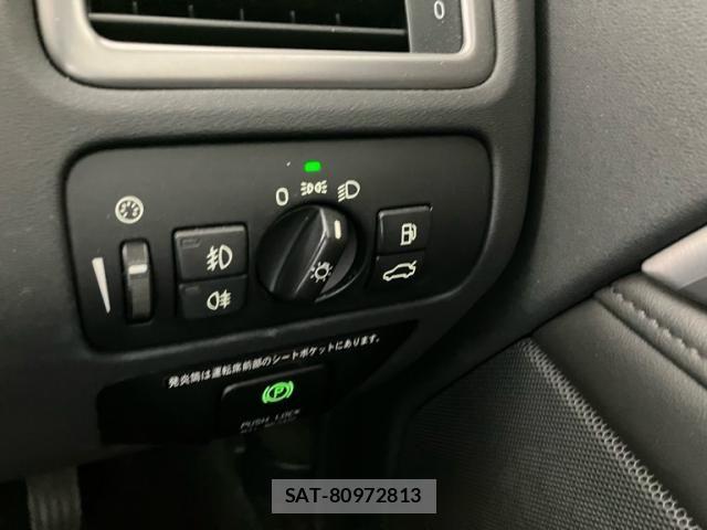 Volvo V70 2011-11 7730446-14